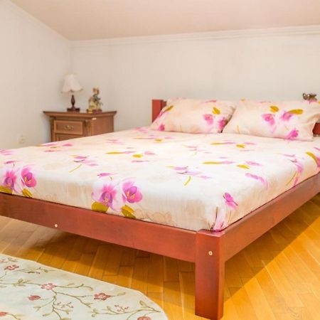 Apartment Kostyushka Лвив Екстериор снимка